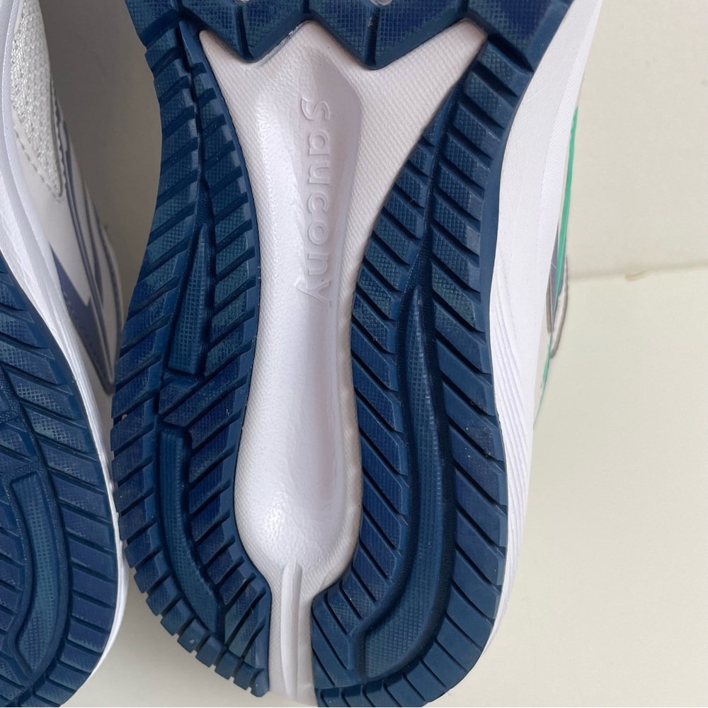 Saucony Cohesion 17 Running Shoes Womens Size 9.5W Sneakers MINT - Picture 9 of 10
